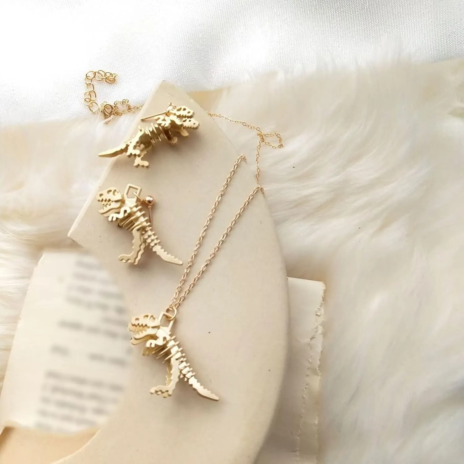 Personality Punk Skeleton Skull Earrings - Dumb Gold Dinosaur Stud Earring Charm Exaggerated Dangle Drop for Women