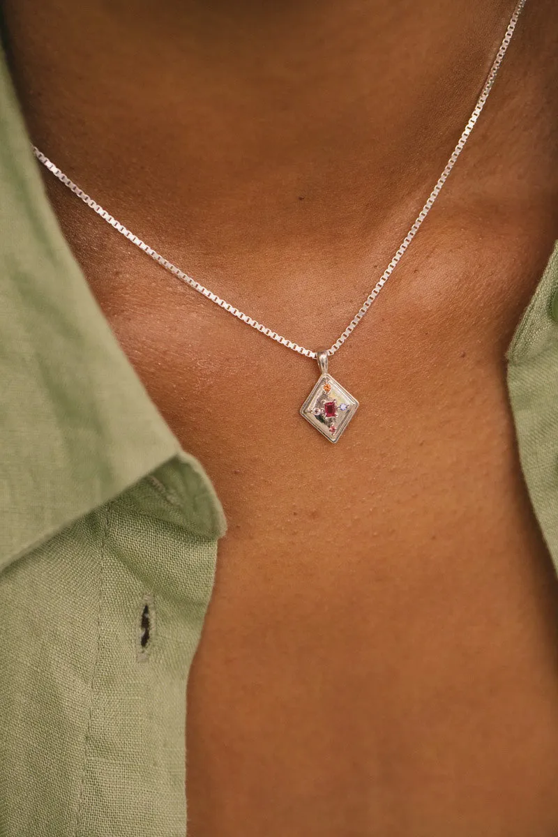 Radiant Stone Necklace Silver