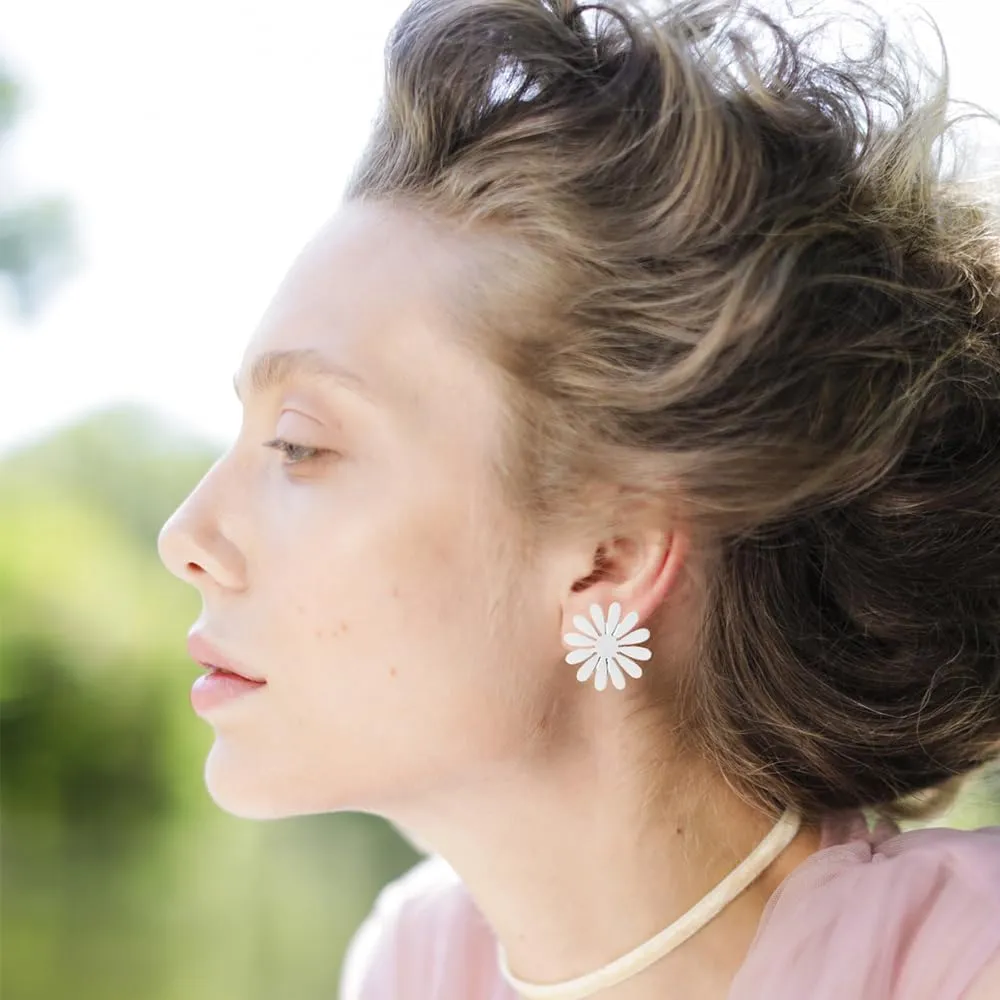 Stainless Steel Daisy Flower Pendant Necklace Stud Earrings Sets,Cute Plant Sunflower Peatal Clavicle Necklace Earrings Jewelry Set for Women Men